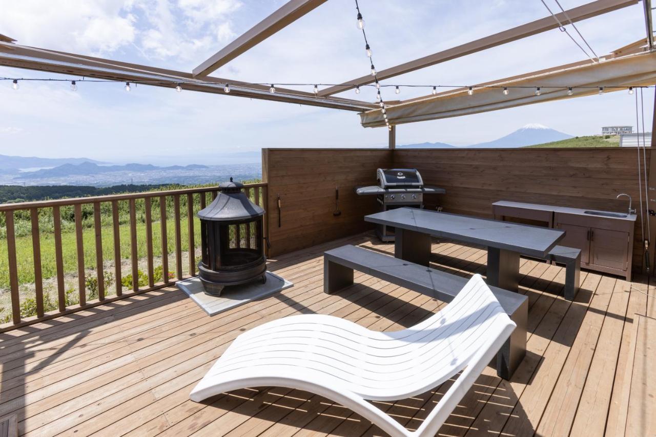 The Glamping 箱根十国峠 Villa Miyakami Exteriör bild