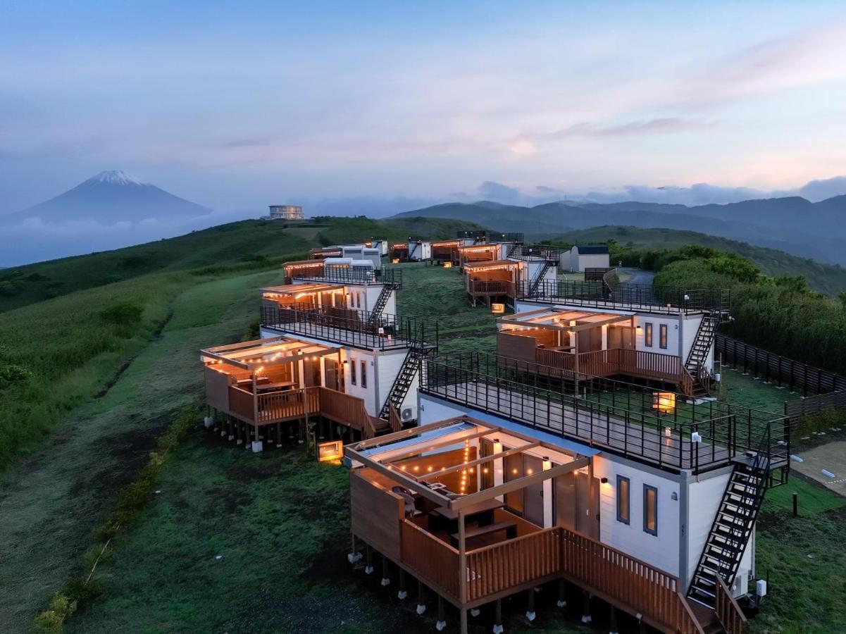 The Glamping 箱根十国峠 Villa Miyakami Exteriör bild